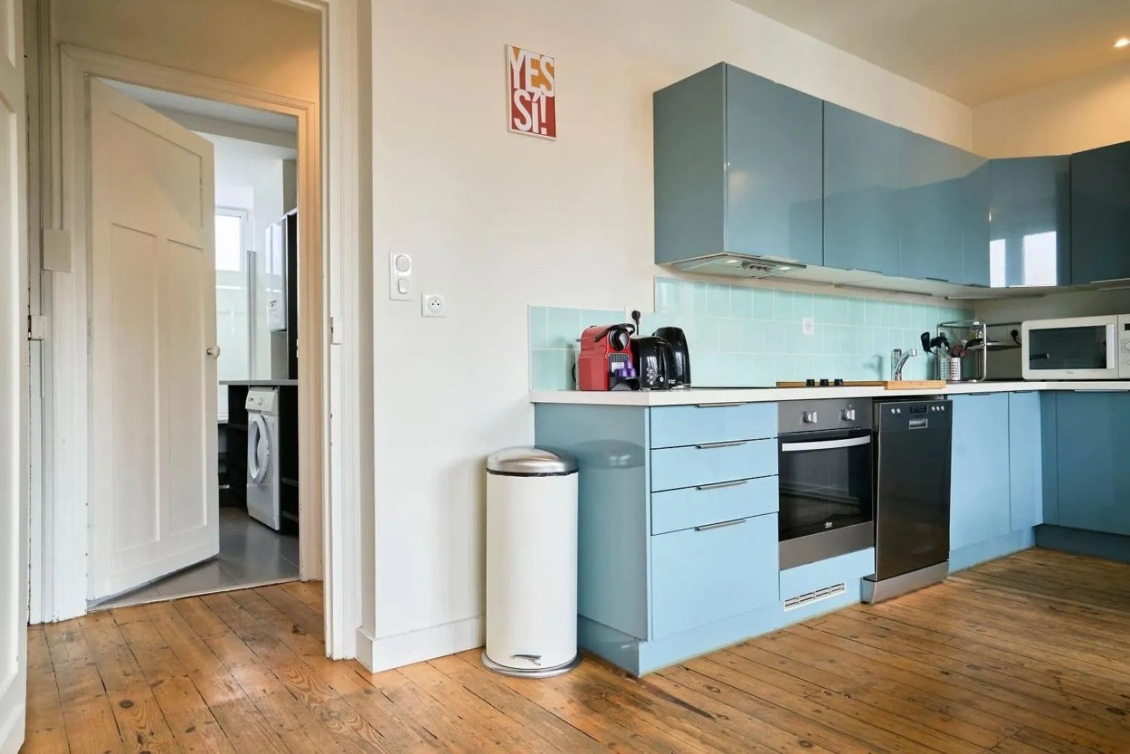 Lille Hypercentre-2 Bedrooms Very Bright + Parking Apartment