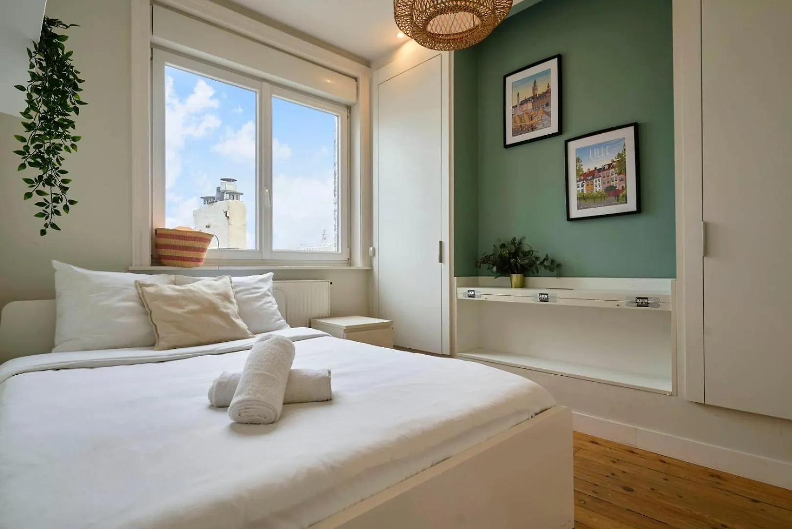 Apartment Lille Hypercentre-2 Bedrooms Very Bright + Parking